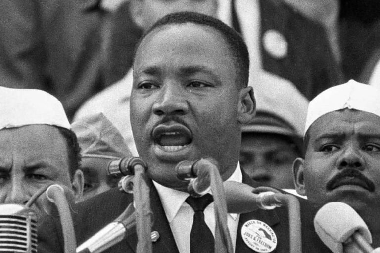 24 septembre 1957, les Neuf de Little Rock rentrent à l’école