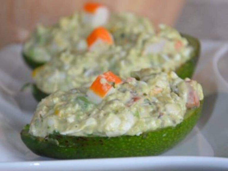 Avocats farci surimi et maïs