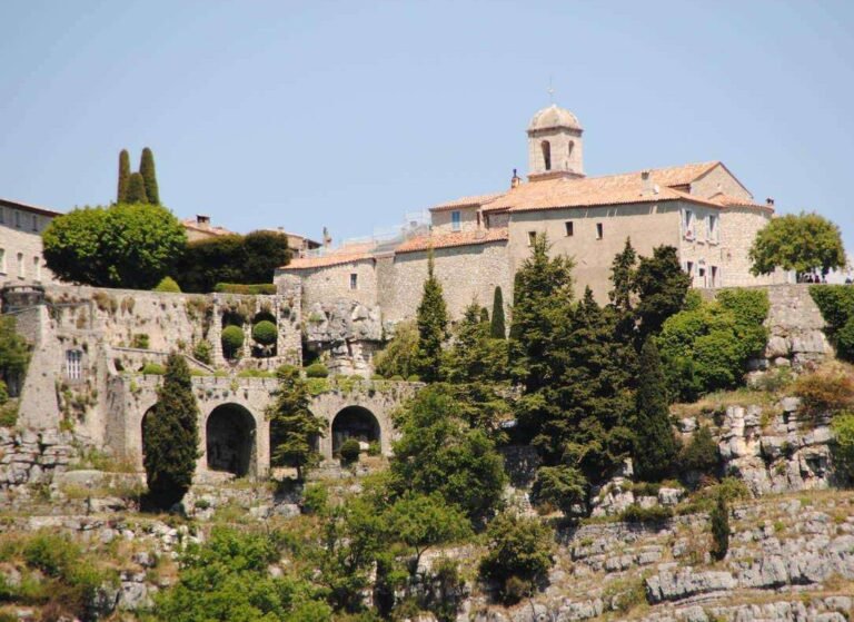 Gourdon