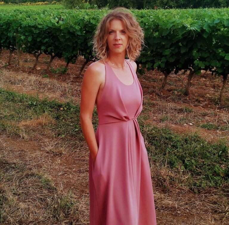 Portrait d’entrepreneuse ; Melle A, La passion au bout du fil….