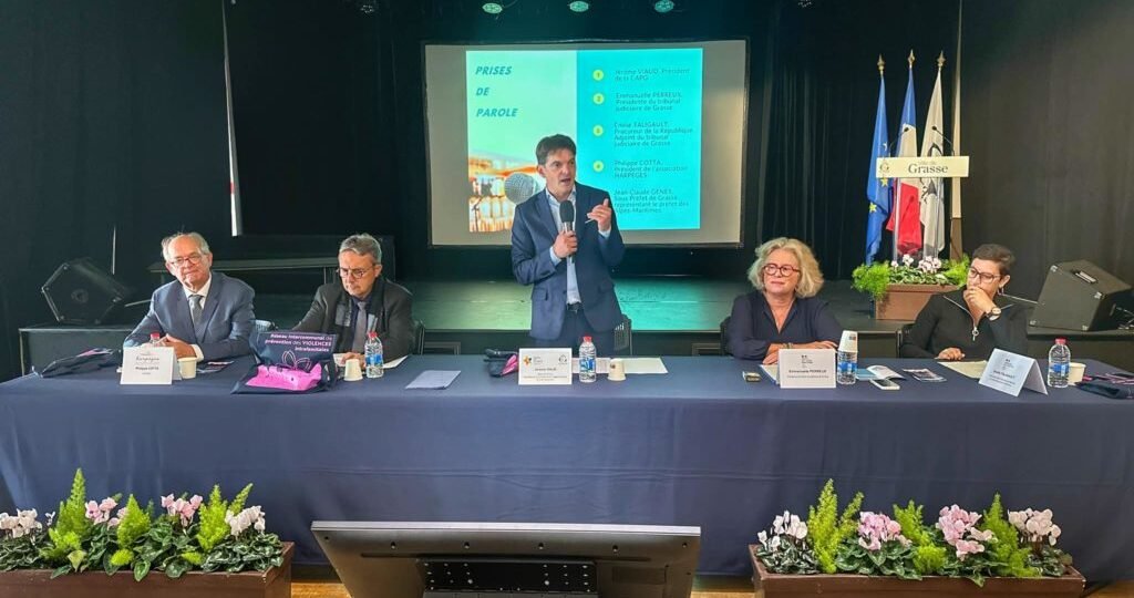 Un Réseau Intercommunal Uni Contre les Violences Intrafamiliales :