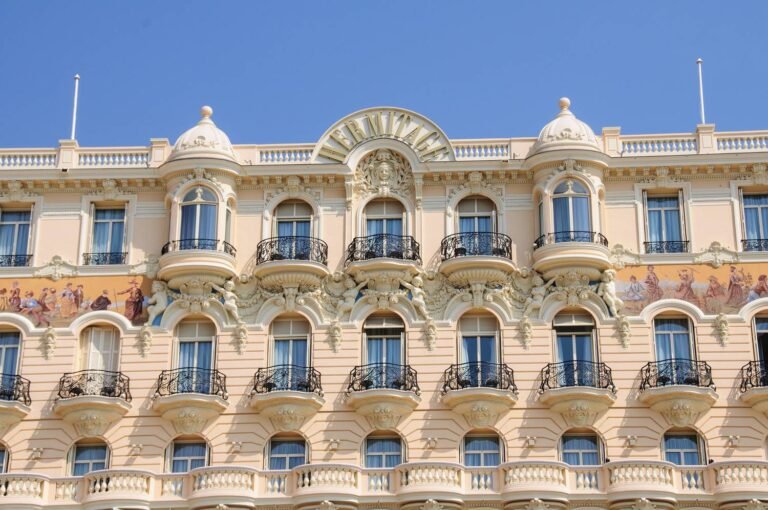 La compagnie des carabiniers de Monaco, recrute !