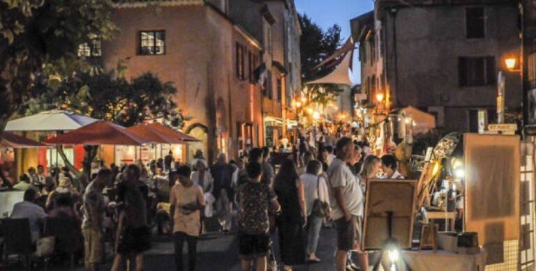 Marché nocturne à La Colle sur Loup