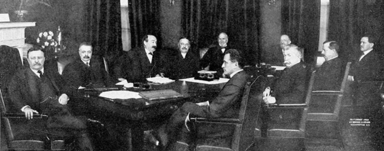 Le créateur du FBI est le petit-neveu de Napoléon Bonaparte