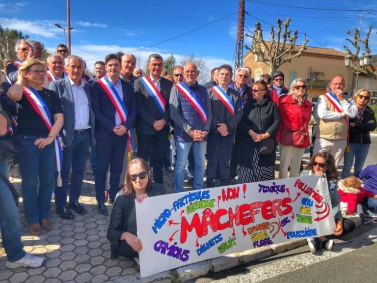 Collectif Non aux mâchefers à la Sarrée