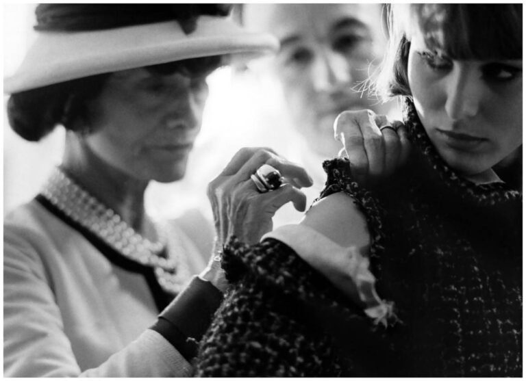 naissance de Gabrielle Chasnel, dite : « Coco Chanel »