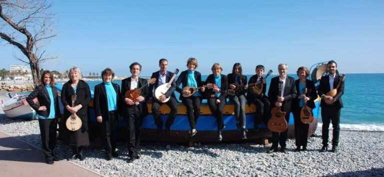 Mandolines, mandoles, guitares…