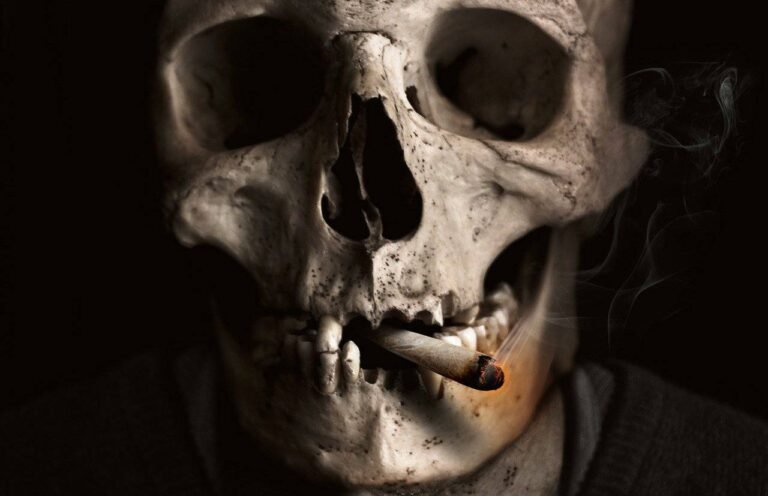Tabac, alcool, drogues illicites :