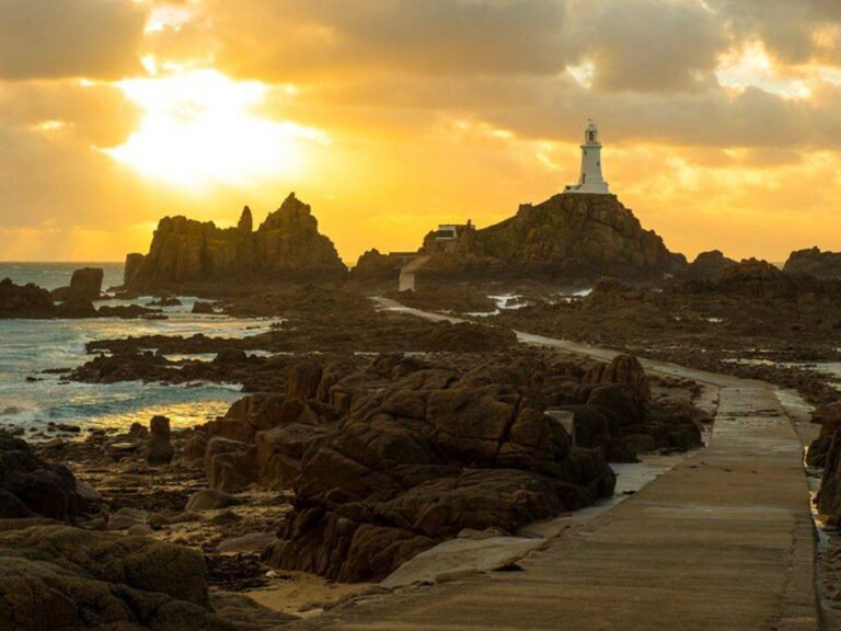 Jersey et Guernesey, Bristish quoique…