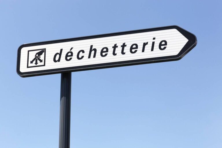 Ouvert mais ne venez-pas…