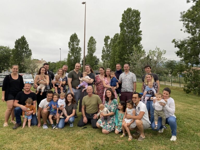 À Opio, chaque enfant né en 2023 à son olivier
