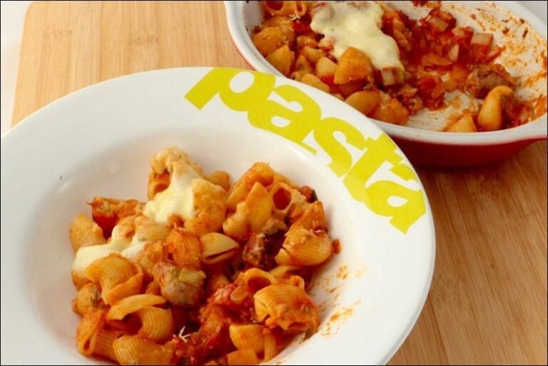 Gratin de pâtes tomate – mozzarella