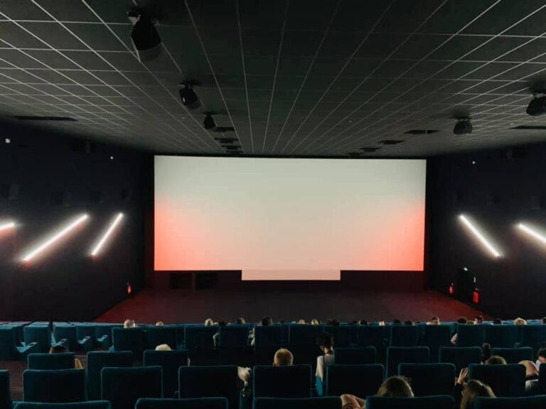 Visite du Multiplexe Cineum