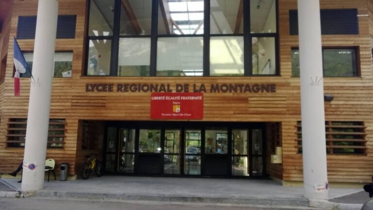 Fermeture temporaire de certains établissements d’enseignement