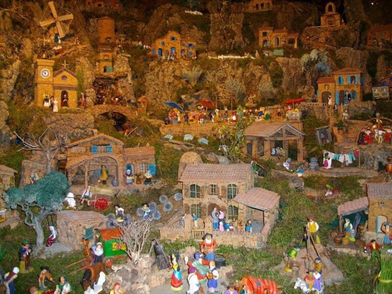 Exposition de Noël, 13 desserts et crèche animée