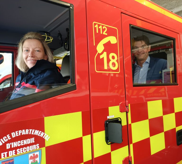 Notre rétrospective : 25 octobre 2024, Un Nouveau Camion-Citerne Léger pour le Centre de Secours de Saint-Auban :