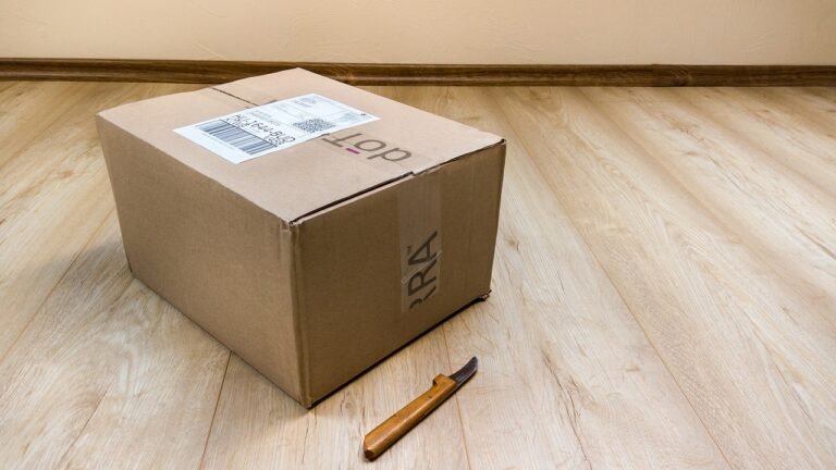 📦 « Parraine un carton » : un petit geste, un grand impact ! 🌍❤️