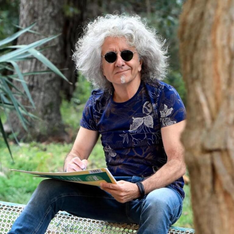🌍 Kristian, le globe-croqueur d’humour s’expose à nouveau : cap sur l’Amérique du Sud !
