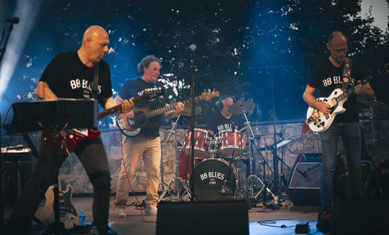 B B BLUES Since 1988, Concert pop-Rock