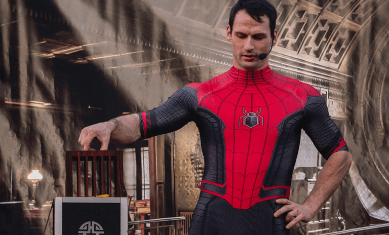 Super Héros, Spectacle de cirque et magie