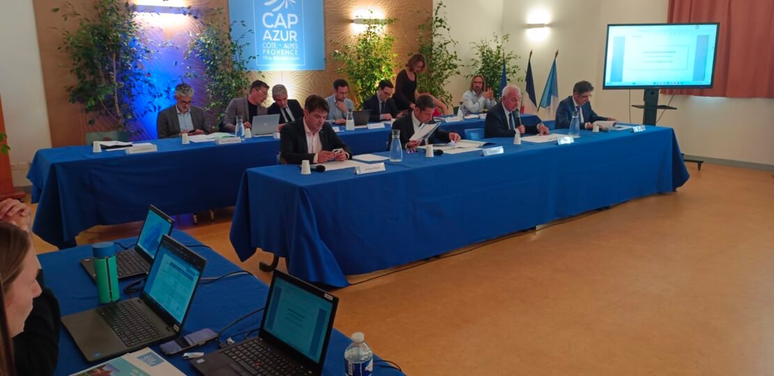 CAPAZUR3