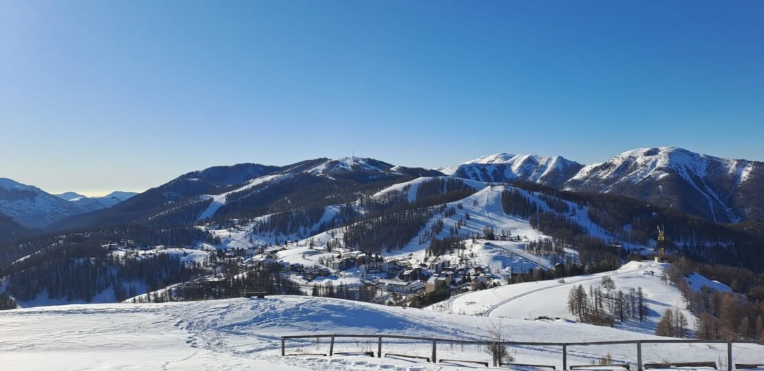 tour-du-chastellan-et-vue-degagee-630d002110b39772cd200f536c142d69