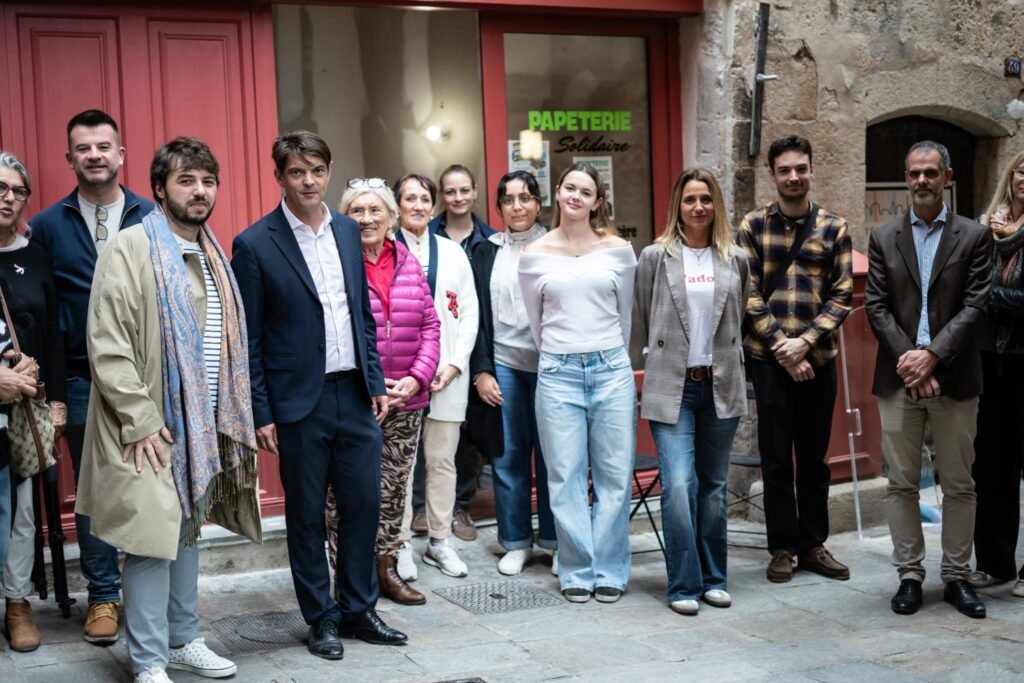 Grasse : la Papeterie Solidaire clôture sa première édition